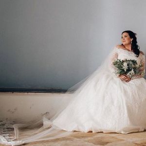 Meet your Posher, Leora